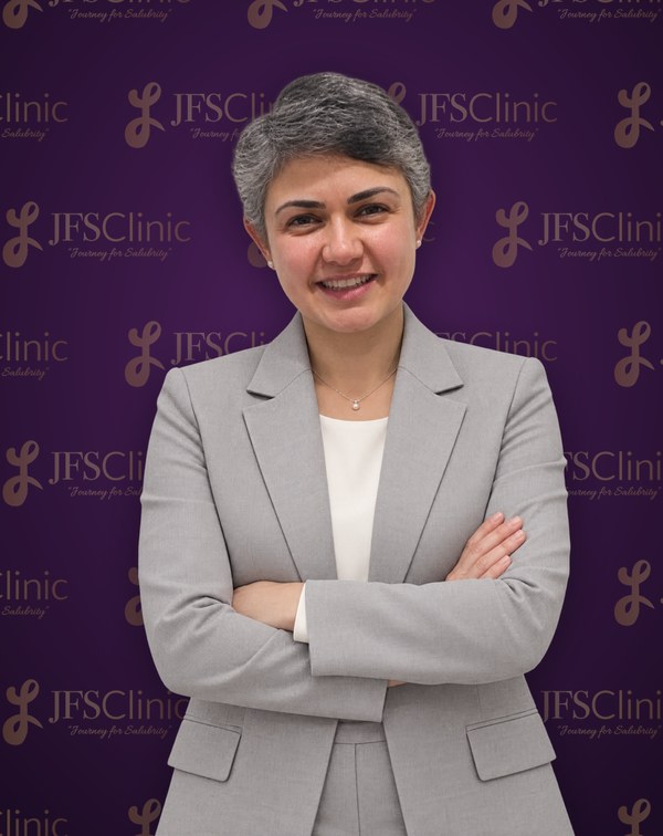Op. Dr. Shahnaz Isgandarova, chirurg general Izmir